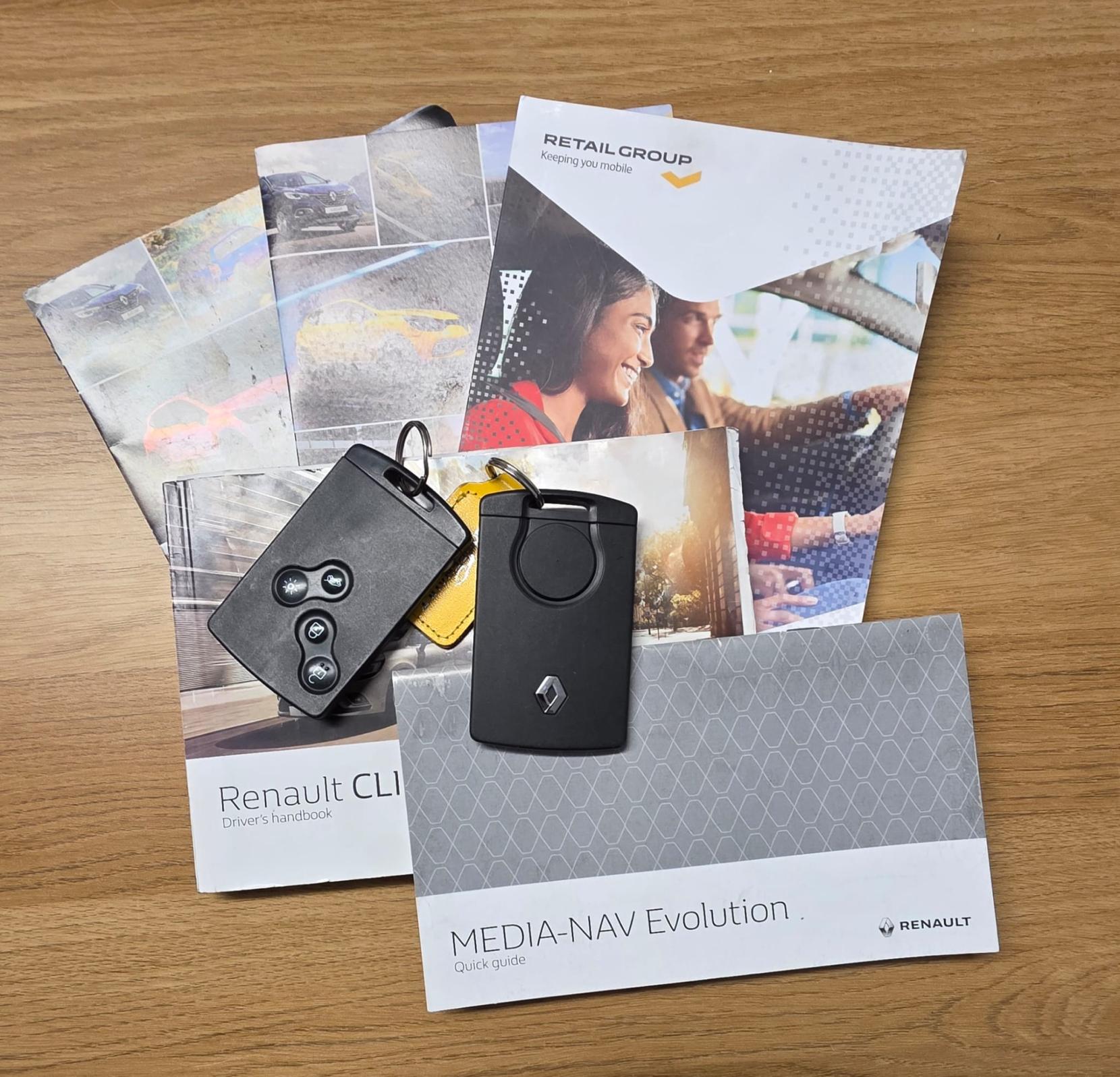 Renault Clio 1.2 16V Dynamique Nav Hatchback 5dr Petrol Manual Euro 6 (75 ps)