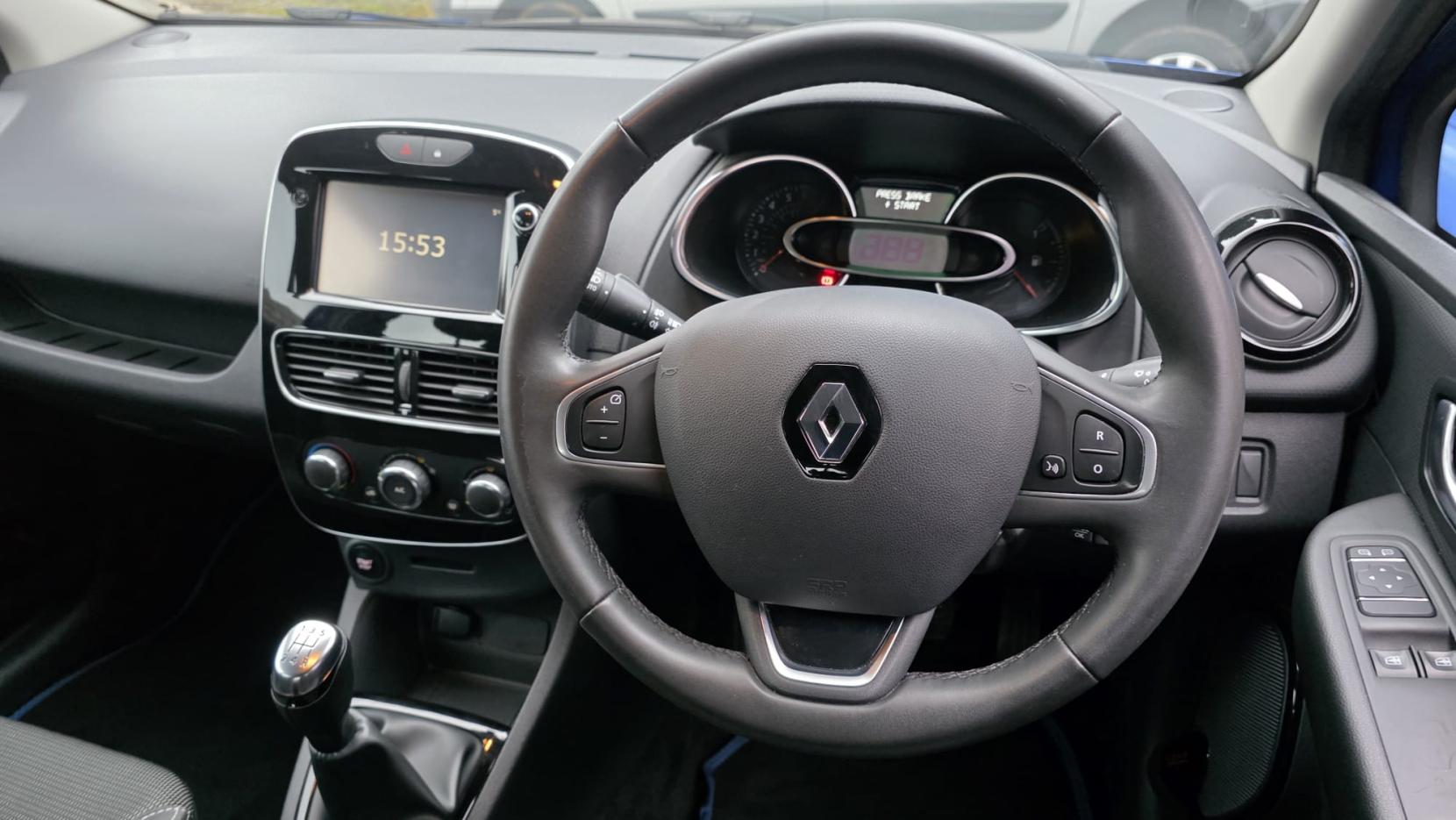 Renault Clio 1.2 16V Dynamique Nav Hatchback 5dr Petrol Manual Euro 6 (75 ps)