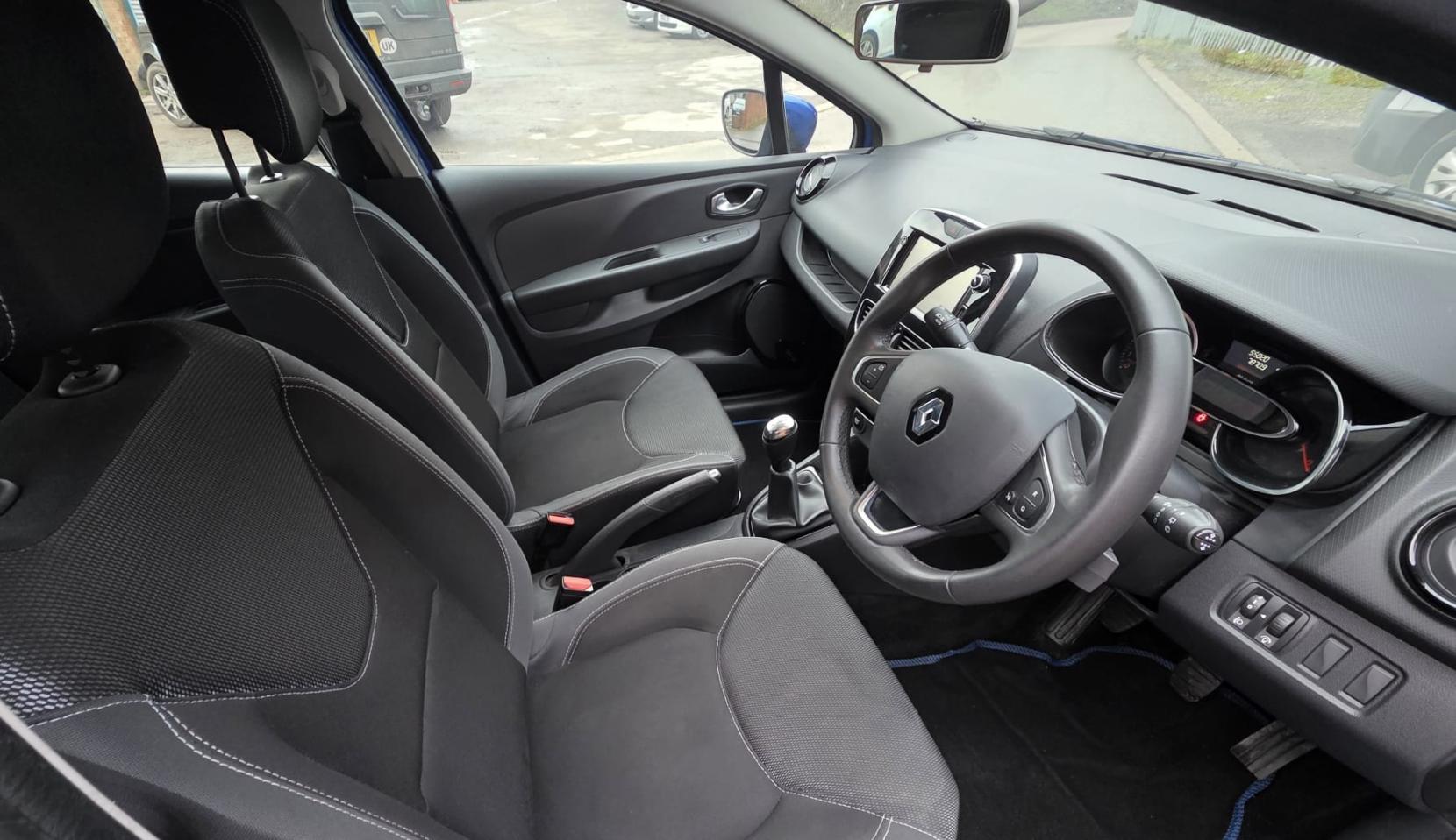 Renault Clio 1.2 16V Dynamique Nav Hatchback 5dr Petrol Manual Euro 6 (75 ps)