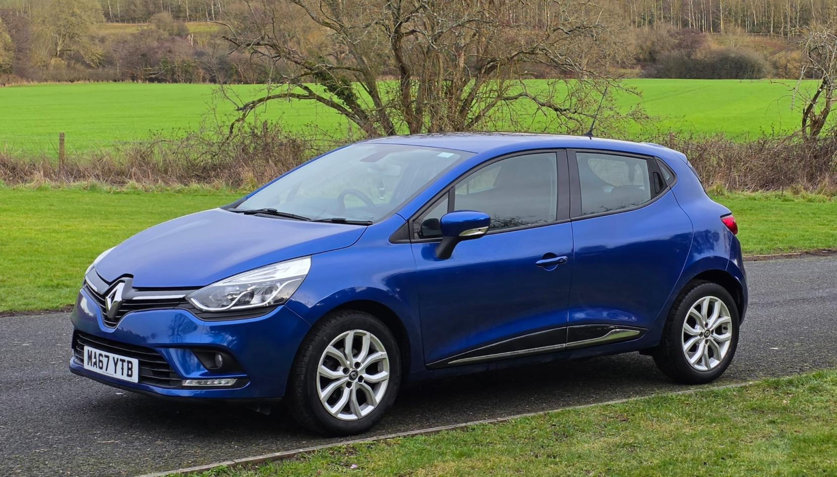 Renault Clio 1.2 16V Dynamique Nav Hatchback 5dr Petrol Manual Euro 6 (75 ps)